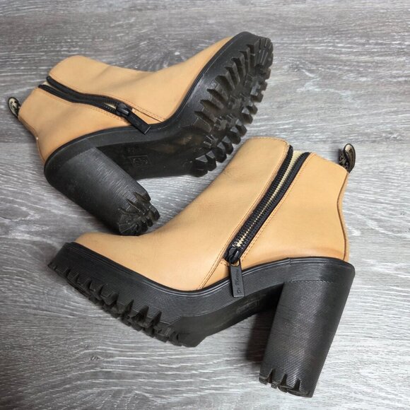 Dr. Martens Shoes - Dr. Martens Women's - Magdalena Tan Wyoming Leather Heeled Zip Boots - Size 5